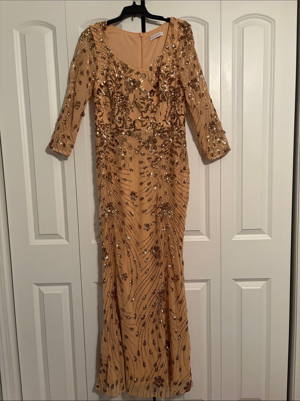 Xuibol Gold Sequin Long Sleeve Evening Gown
